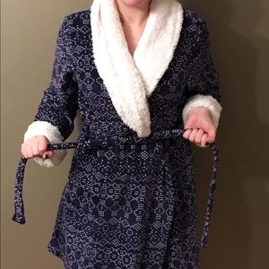 Ulta Robe | Snowflake Pattern | Super Soft!